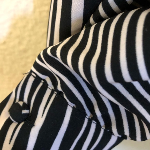 Cute, Professional Top - Picture 3 of 5